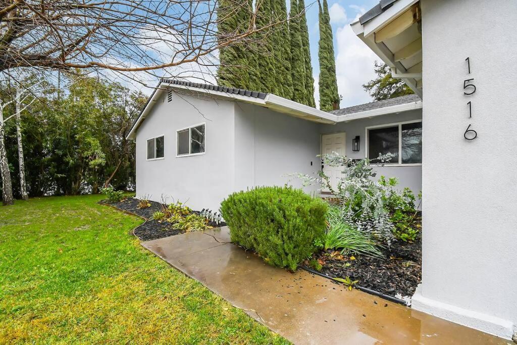 The Charming Home With A Pool Yuba City Εξωτερικό φωτογραφία