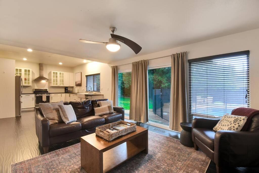The Charming Home With A Pool Yuba City Εξωτερικό φωτογραφία